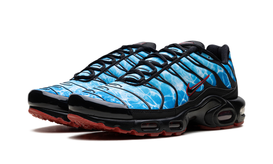 Air Max Plus "Shark Attack" HQ3824 001