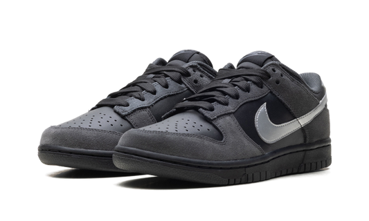 Dunk Low WMNS "Anthracite / Metallic Silver" II7636 001