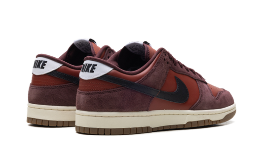 Dunk Low Retro SE "Mars Stone" IB6399 600