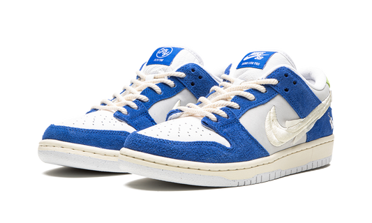 SB Dunk Low "Fly Streetwear - Gardenia" DQ5130 400