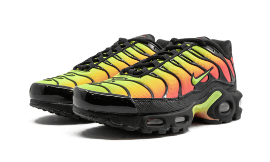 AIR MAX PLUS TN SE MNS WMNS "Black Volt Solar Red" AQ9979 001