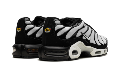 Air Max Plus "Oreo" 852630 032