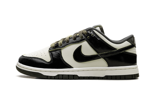 Dunk Low SE WMNS "Panda-Monium Pack - Olive" HQ1918 001
