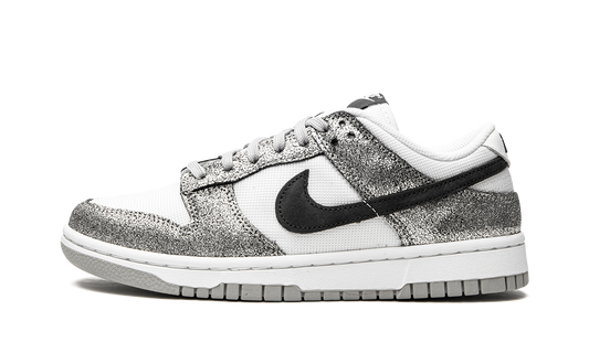 Dunk Low SE WMNS "Golden Gals" DO5882 001
