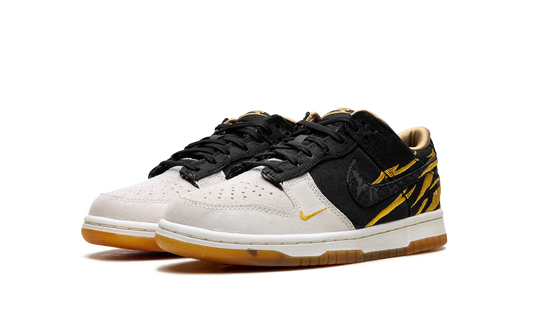 Dunk Low GS "Year of the Tiger (2022)" DQ5351 001