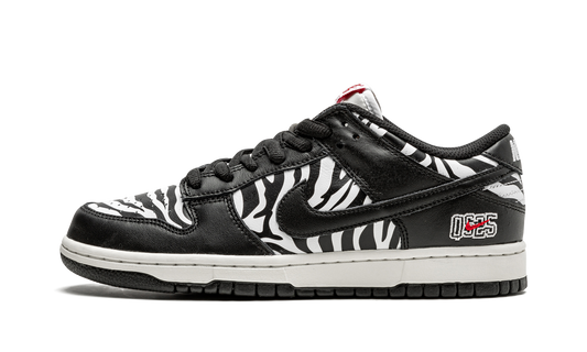 SB Dunk Low OG QS "Quarter Snacks" DM3510 001