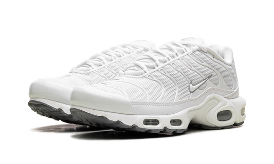 Air Max Plus "Triple White" 604133 139