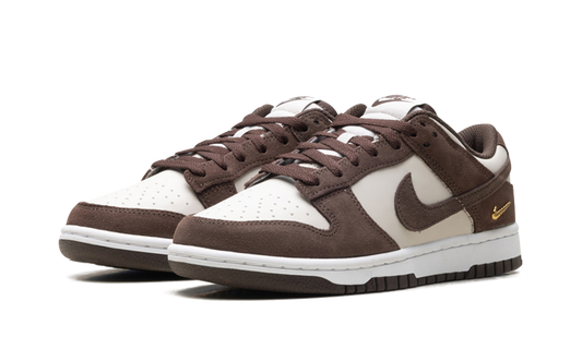 Dunk Low Suede WMNS "Light Orewood Brown / Baroque Brown / White" IO4244 102