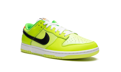 Dunk Low "Glow in the Dark" FJ4610 702