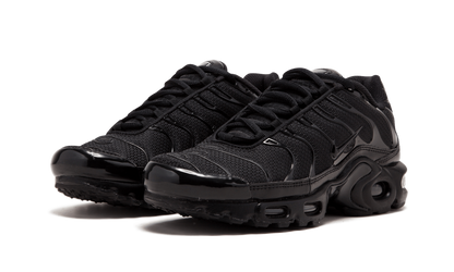 Air Max Plus "Triple Black" 604133 050