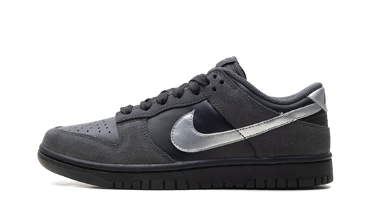 Dunk Low WMNS "Anthracite / Metallic Silver" II7636 001