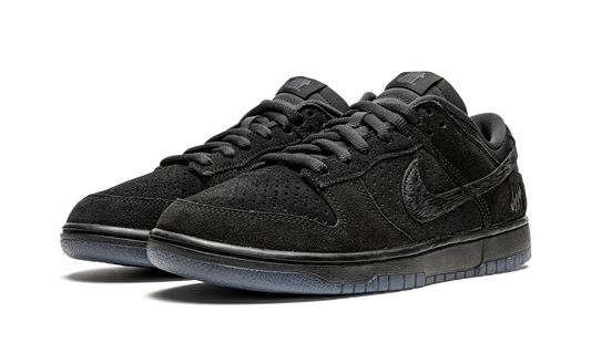 Dunk Low SP "Undefeated - Black" DO9329 001