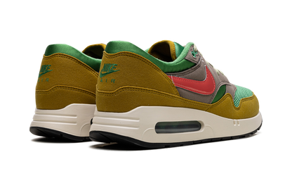 AIR MAX 1 '86 "Powerwall BRS" HF0551 300