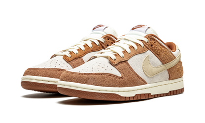 Dunk Low PRM "Medium Curry" DD1390 100