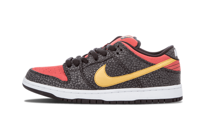 SB Dunk Low Premium QS "Walk Of Fame" 504750 076