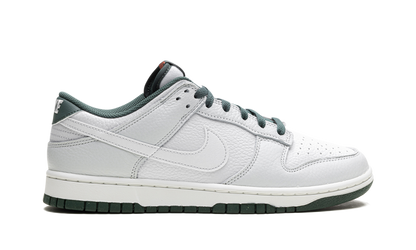 NIKE DUNK LOW "VINTAGE GREEN" HF2874 001