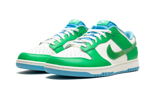 Nike Dunk Low "Green Shock" FZ4015 399