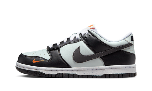 Dunk Low Next Nature GS "Black Bright Mandarin" FN7784 001