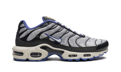 Air Max Plus SE "Social F.C." DQ3981 001