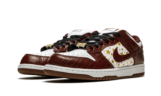 SB Dunk Low "Supreme - Stars - Barkroot Brown" DH3228 103