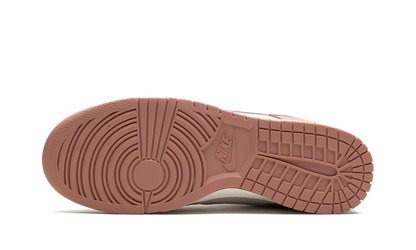 Dunk Low "Red Stardust" FB8895 601