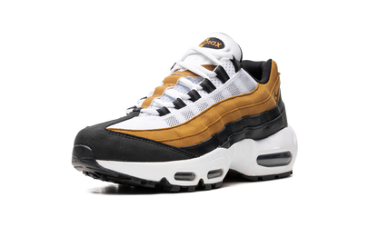 Nike Air Max 95 "Recraft" CJ3906 010