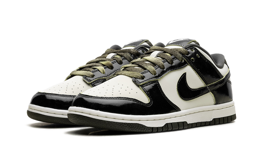 Dunk Low SE WMNS "Panda-Monium Pack - Olive" HQ1918 001