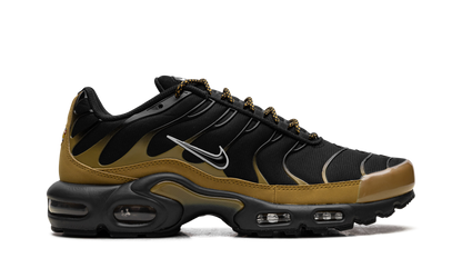 AIR MAX PLUS "Black" FB9722-700