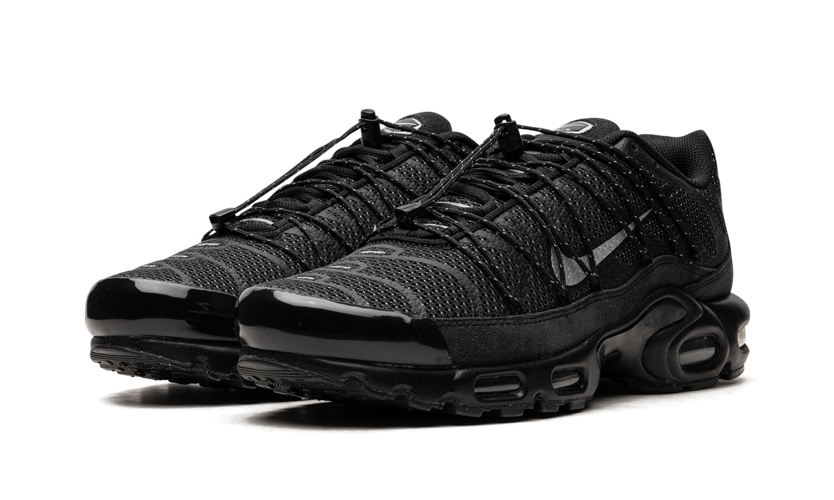 Air Max Plus Utility "Black Metallic" FD0670 001
