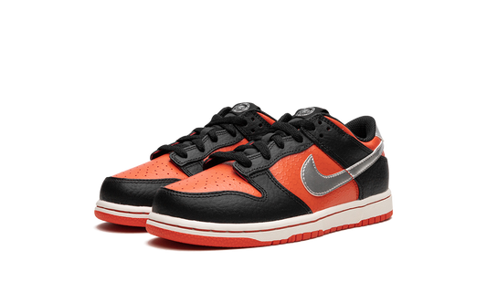 Dunk Low PS "Martian" DV1988 001