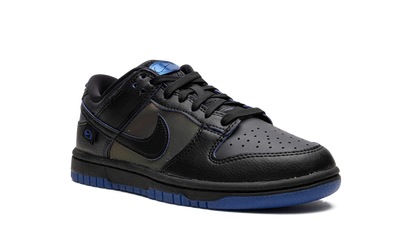 DUNK LO MNS WMNS "Black Royal Iridescent" FB1842 001