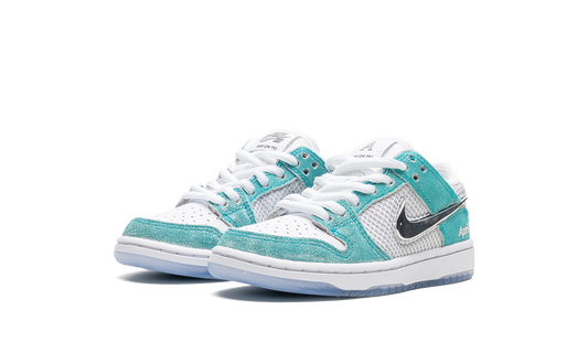 SB Dunk Low Pro QS PS "April Skateboards" FZ6106 300