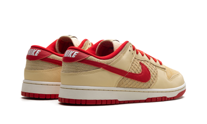 Dunk Low "STRAWBERRY WAFFLE" HJ9100 294