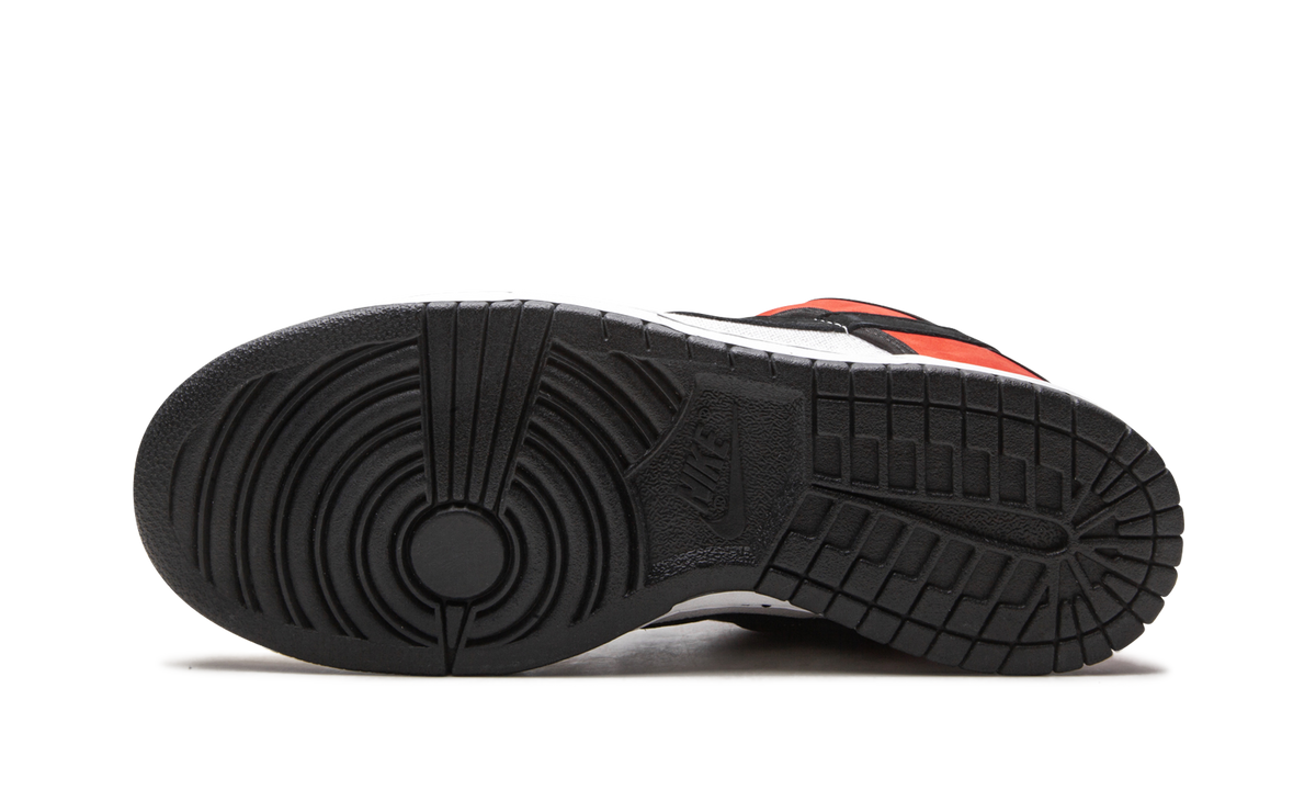 Dunk Low Pro SB "Piet Mondrian" 304292 702